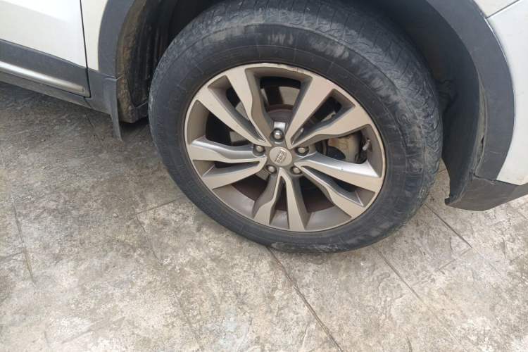 Used Geely Auto Emgrand X7 Sport 2016 2.0L Manual Smart Connect Version Right Front Wheel Hub