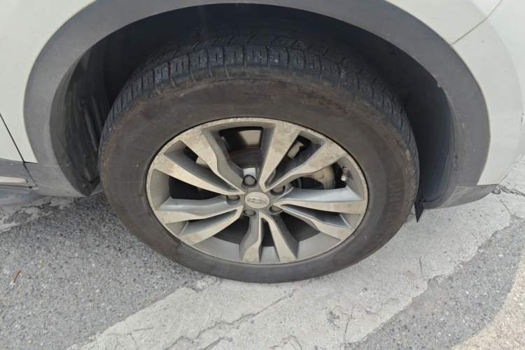 Used Geely Auto Emgrand X7 Sport 2016 1.8TD Automatic Smart Model Right Front Wheel Hub