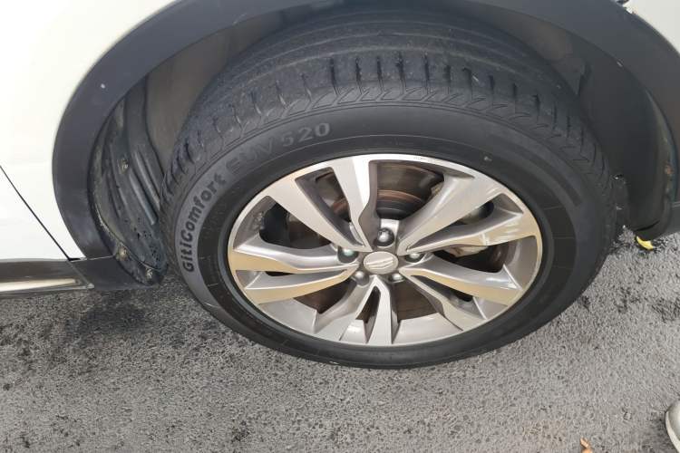 Used Geely Auto Emgrand X7 Sport 2016 1.8TD Automatic ZhiShang Model Right Front Wheel Hub