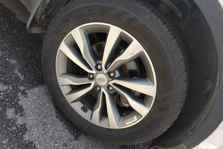 Used Geely Auto Emgrand X7 Sport 2016 1.8TD Automatic ZhiZun Version Right Front Wheel Hub