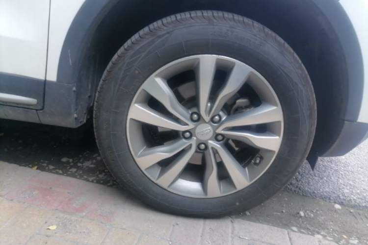 Used Geely Auto Emgrand X7 Sport 2016 1.8TD Automatic Smart Model Right Front Wheel Hub