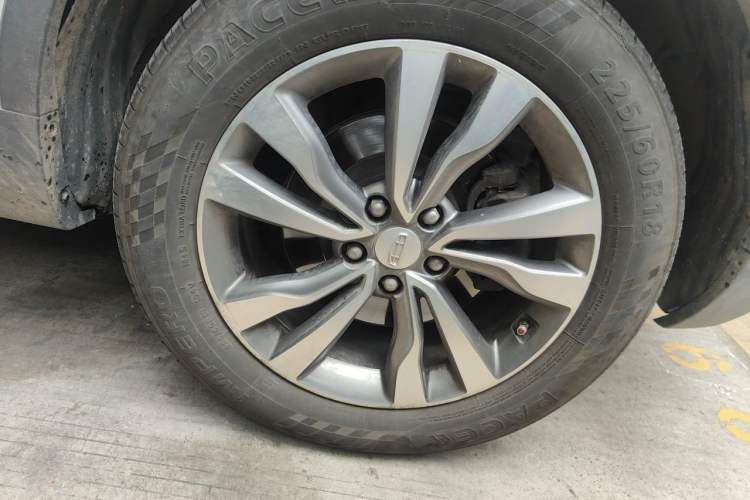 Used Geely Auto Emgrand X7 Sport 2016 2.0L Manual ZhiShang Version Right Front Wheel Hub
