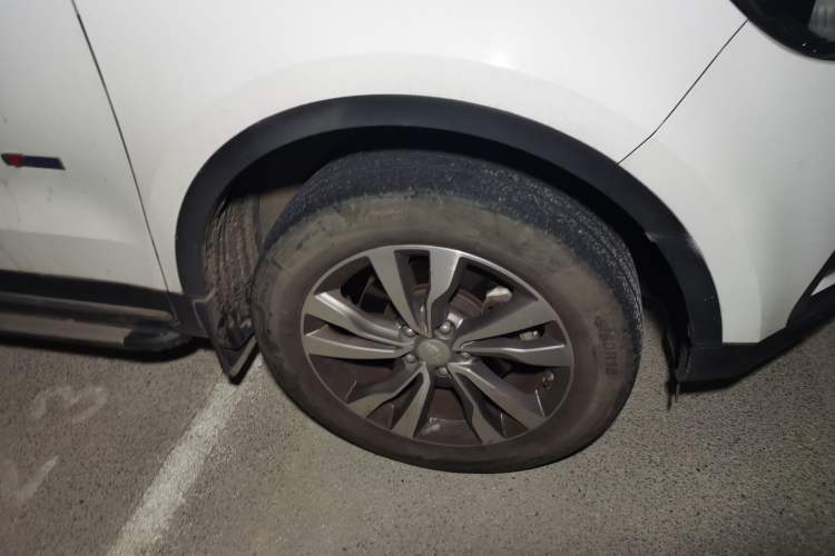 Used Geely Auto Emgrand X7 Sport 2016 1.8TD Automatic ZhiZun Version Right Front Wheel Hub