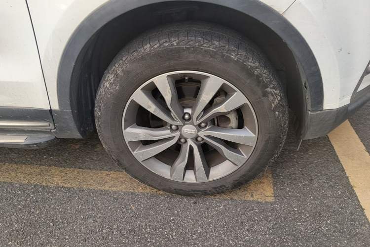Used Geely Auto Emgrand X7 Sport 2016 1.8TD Automatic ZhiShang Model Right Front Wheel Hub