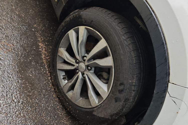 Used Geely Auto Emgrand X7 Sport 2016 2.0L Manual ZhiShang Version Right Front Wheel Hub