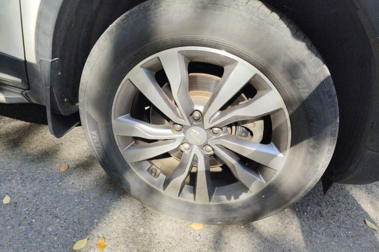 Used Geely Auto Emgrand X7 Sport 2016 1.8TD Automatic ZhiZun Version Right Front Wheel Hub