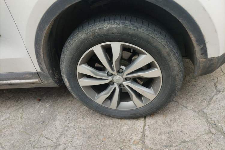 Used Geely Auto Emgrand X7 Sport 2016 1.8TD Automatic ZhiShang Model Right Front Wheel Hub