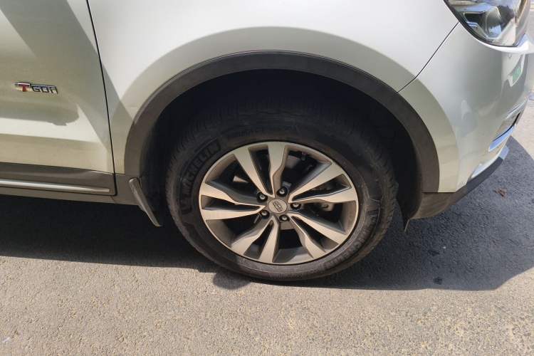 Used Geely Auto Emgrand X7 Sport 2016 1.8TD Automatic ZhiZun Version Right Front Wheel Hub