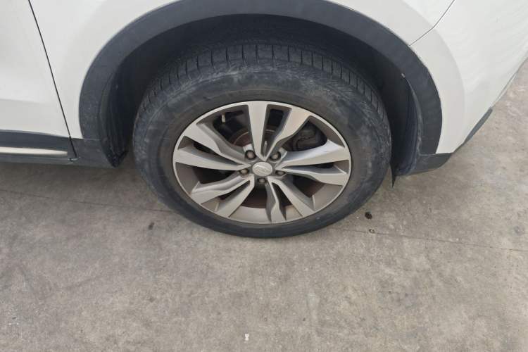 Used Geely Auto Emgrand X7 Sport 2016 1.8TD Automatic ZhiZun Version Right Front Wheel Hub
