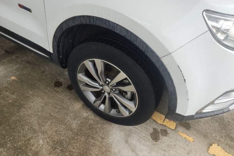 Used Geely Auto Emgrand X7 Sport 2016 1.8TD Automatic ZhiShang Model Right Front Wheel Hub