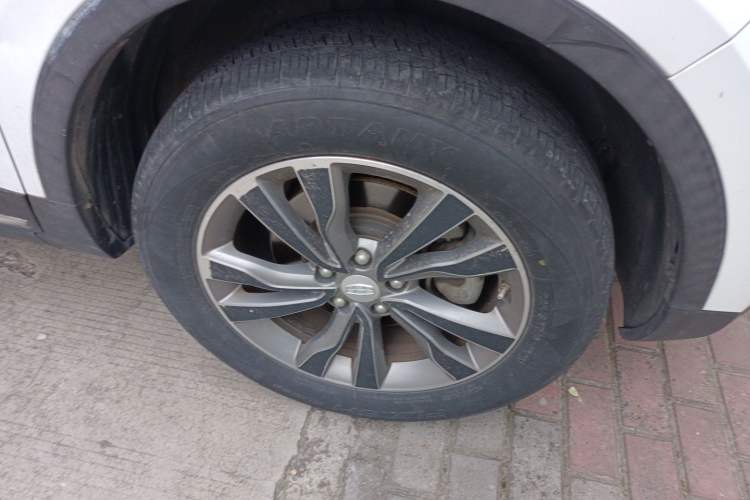 Used Geely Auto Emgrand X7 Sport 2016 1.8TD Automatic ZhiZun Version Right Front Wheel Hub