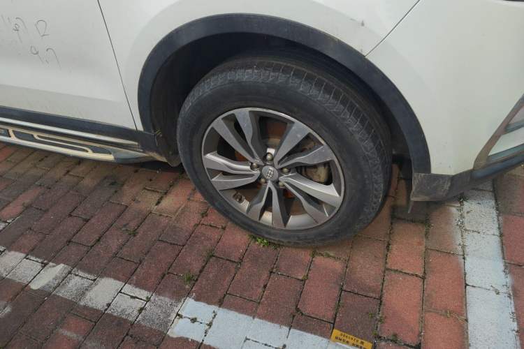 Used Geely Auto Emgrand X7 Sport 2016 2.0L Manual ZhiShang Version Right Front Wheel Hub