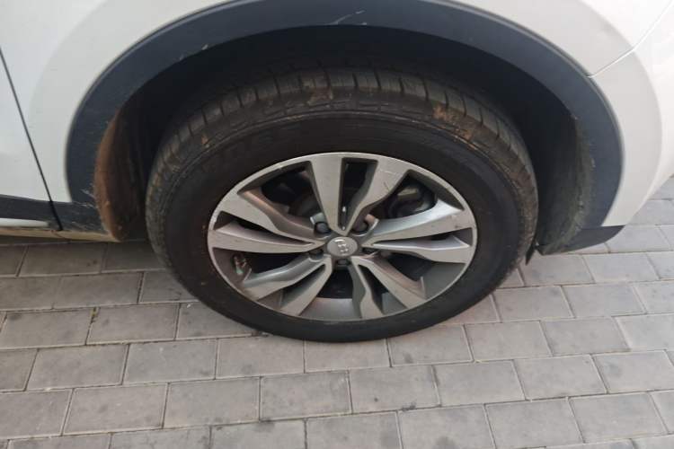 Used Geely Auto Emgrand X7 Sport 2016 1.8TD Automatic ZhiZun Version Right Front Wheel Hub