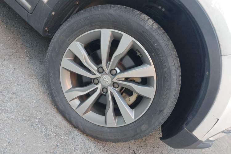 Used Geely Auto Emgrand X7 Sport 2016 1.8TD Automatic ZhiZun Version Right Front Wheel Hub