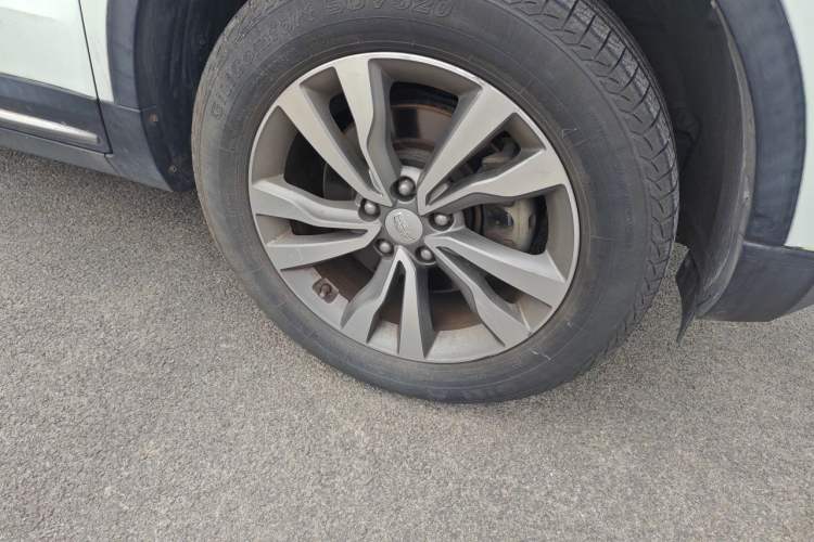 Used Geely Auto Emgrand X7 Sport 2016 1.8TD Automatic Smart Model Right Front Wheel Hub
