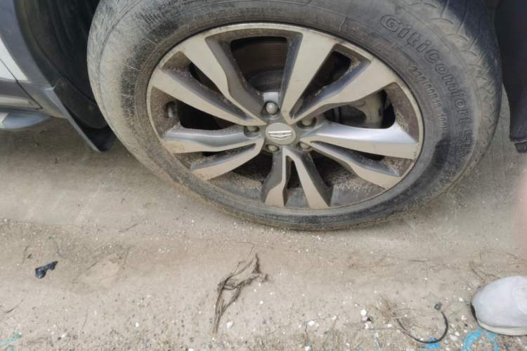 Used Geely Auto Emgrand X7 Sport 2016 2.0L Manual ZhiShang Version Right Front Wheel Hub