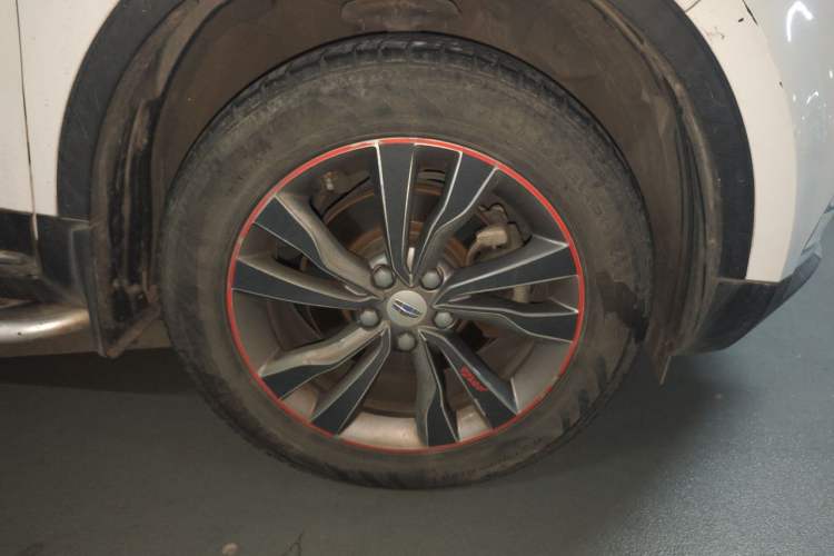 Used Geely Auto Emgrand X7 Sport 2016 1.8TD Automatic ZhiZun Version Right Front Wheel Hub