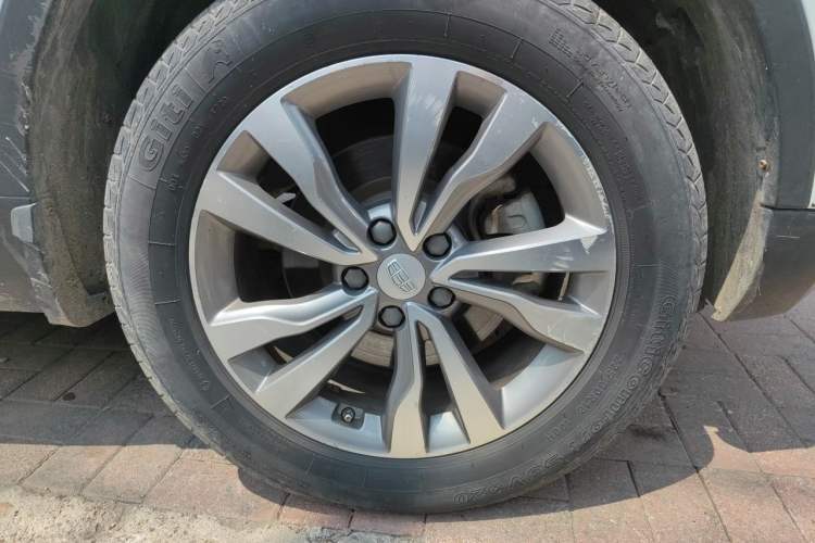 Used Geely Auto Emgrand X7 Sport 2016 1.8TD Automatic Smart Model Right Front Wheel Hub