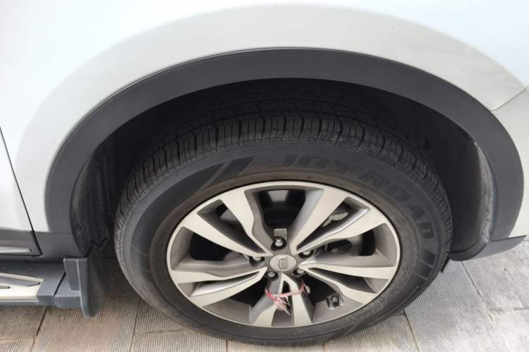 Used Geely Auto Emgrand X7 Sport 2016 1.8TD Automatic ZhiShang Model Right Front Wheel Hub