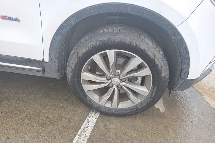 Used Geely Auto Emgrand X7 Sport 2016 1.8TD Automatic Smart Model Right Front Wheel Hub