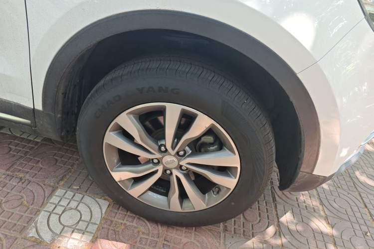 Used Geely Auto Emgrand X7 Sport 2016 1.8TD Automatic ZhiZun Version Right Front Wheel Hub