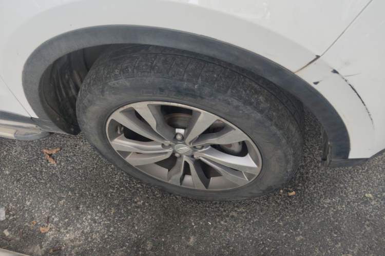 Used Geely Auto Emgrand X7 Sport 2016 1.8TD Automatic ZhiZun Version Right Front Wheel Hub