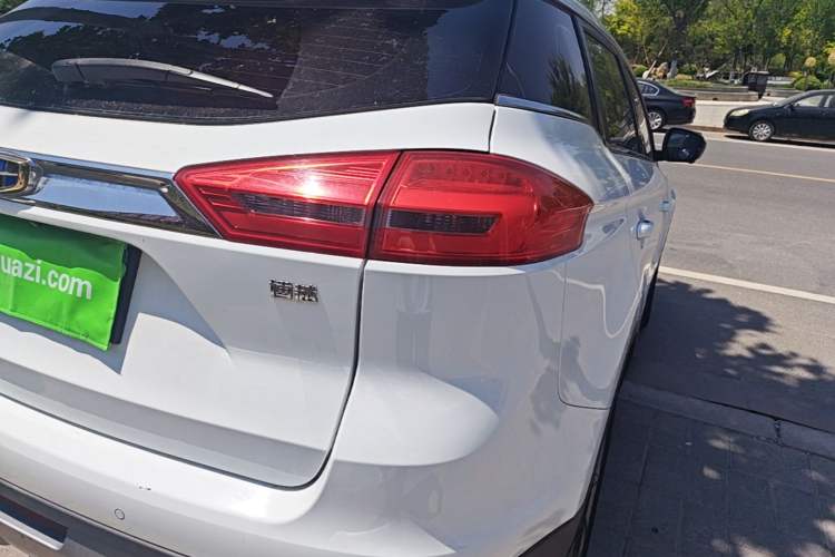 Used Geely Auto Emgrand X7 Sport 2016 1.8TD Automatic Smart Model Right Rear Taillight