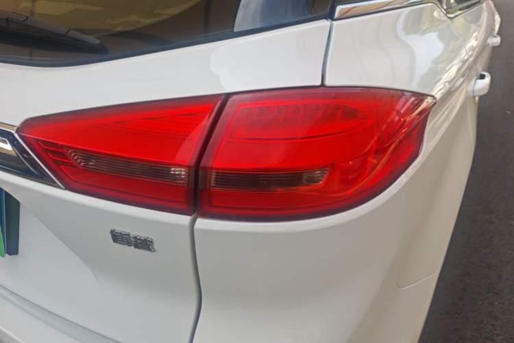 Used Geely Auto Emgrand X7 Sport 2016 1.8TD Automatic Smart Connectivity Version Right Rear Taillight