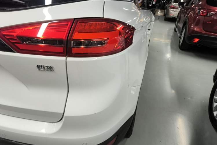 Used Geely Auto Emgrand X7 Sport 2016 1.8TD Automatic ZhiZun Version Right Rear Taillight