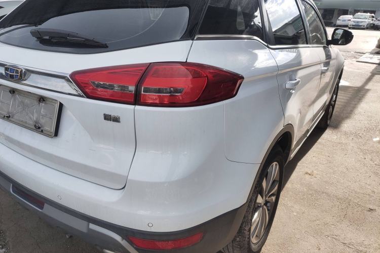 Used Geely Auto Emgrand X7 Sport 2016 2.0L Manual Smart Connect Version Right Rear Taillight