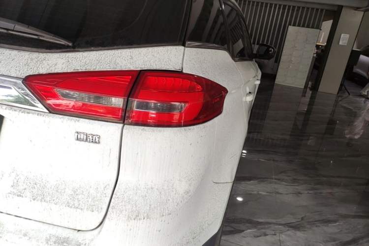 Used Geely Auto Emgrand X7 Sport 2016 1.8TD Automatic ZhiZun Version Right Rear Taillight