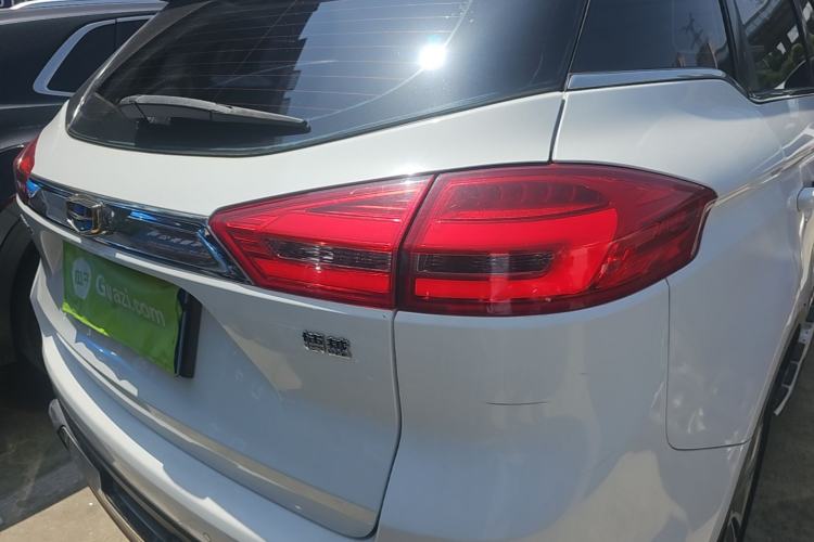 Used Geely Auto Emgrand X7 Sport 2016 1.8TD Automatic ZhiZun Version Right Rear Taillight