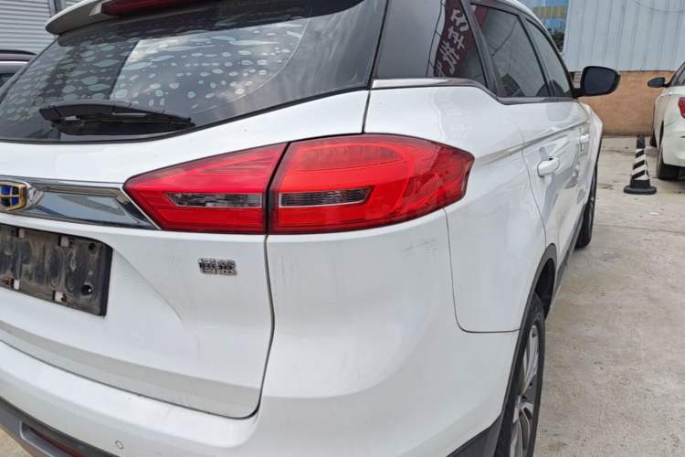 Used Geely Auto Emgrand X7 Sport 2016 2.0L Manual ZhiShang Version Right Rear Taillight