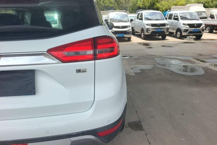 Used Geely Auto Emgrand X7 Sport 2016 1.8TD Automatic Smart Connectivity Version Right Rear Taillight