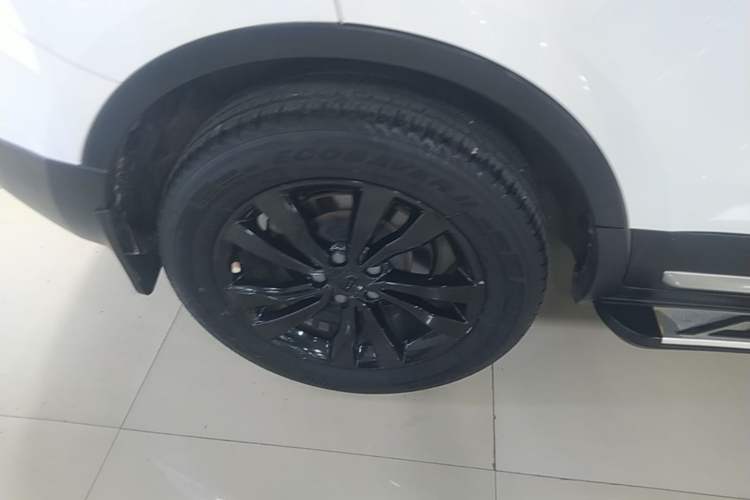 Used Geely Auto Emgrand X7 Sport 2016 1.8TD Automatic ZhiShang Model Right Rear Wheel Hub