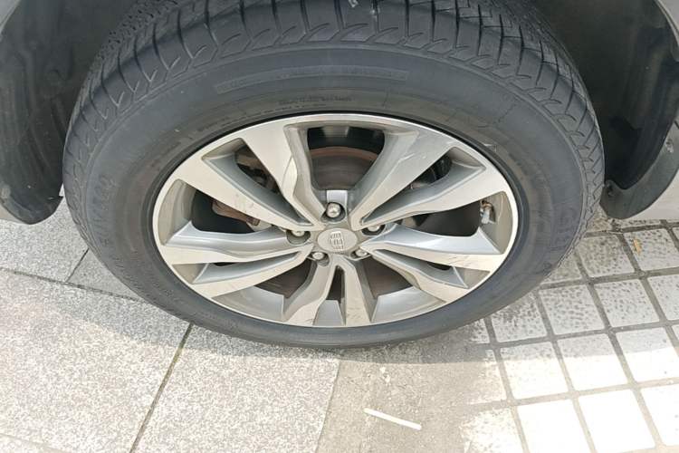 Used Geely Auto Emgrand X7 Sport 2016 1.8TD Automatic Smart Connectivity Version Right Rear Wheel Hub