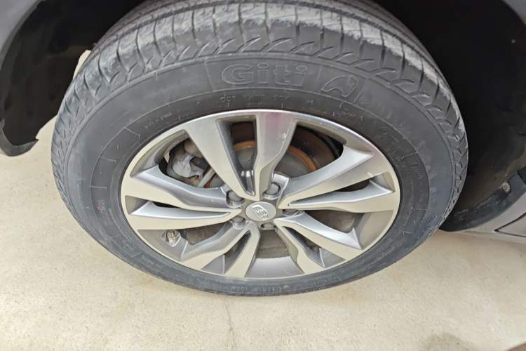 Used Geely Auto Emgrand X7 Sport 2016 1.8TD Automatic ZhiShang Model Right Rear Wheel Hub