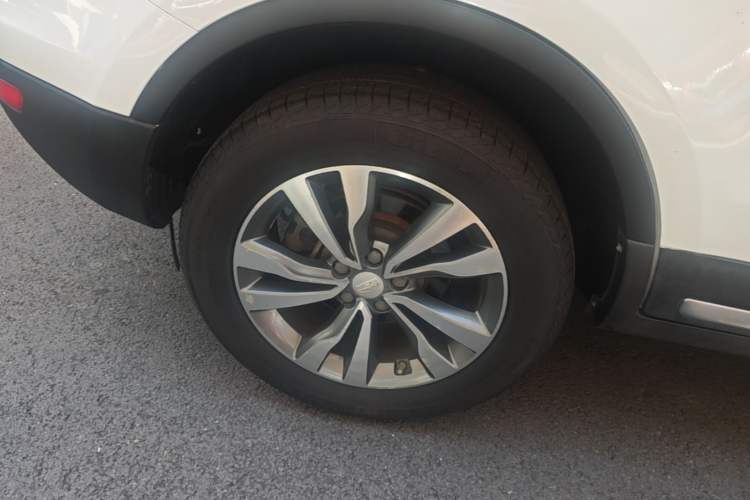 Used Geely Auto Emgrand X7 Sport 2016 1.8TD Automatic Smart Connectivity Version Right Rear Wheel Hub