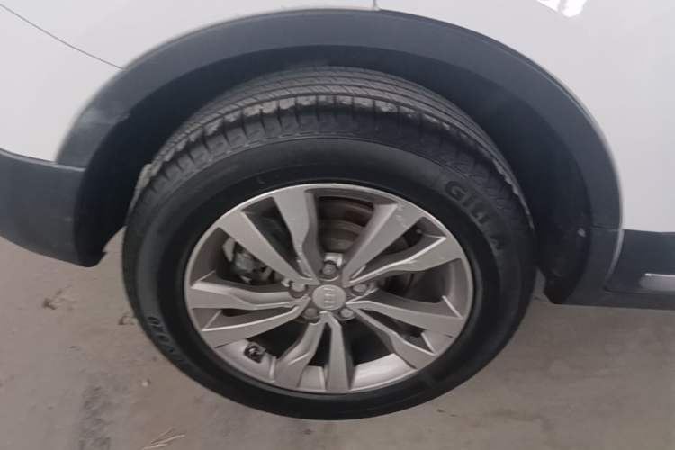 Used Geely Auto Emgrand X7 Sport 2016 1.8TD Automatic ZhiShang Model Right Rear Wheel Hub