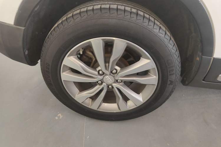 Used Geely Auto Emgrand X7 Sport 2016 1.8TD Automatic ZhiShang Model Right Rear Wheel Hub