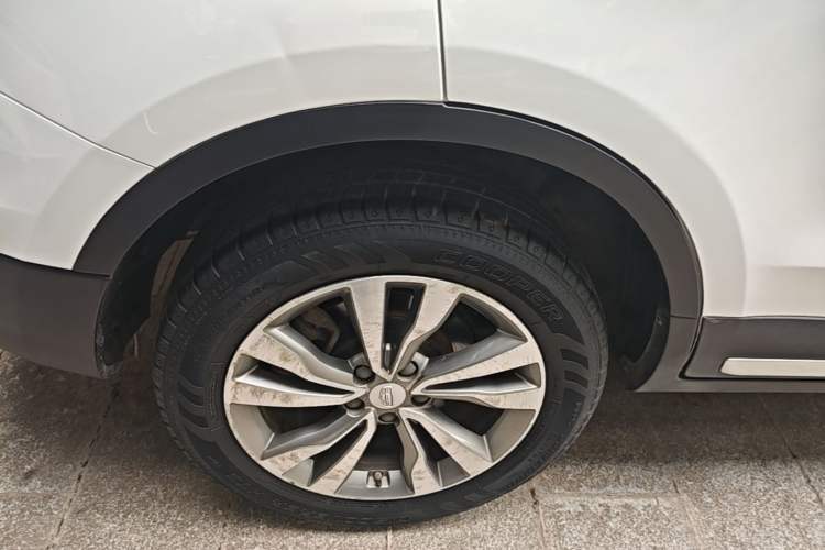 Used Geely Auto Emgrand X7 Sport 2016 1.8TD Automatic ZhiZun Version Right Rear Wheel Hub