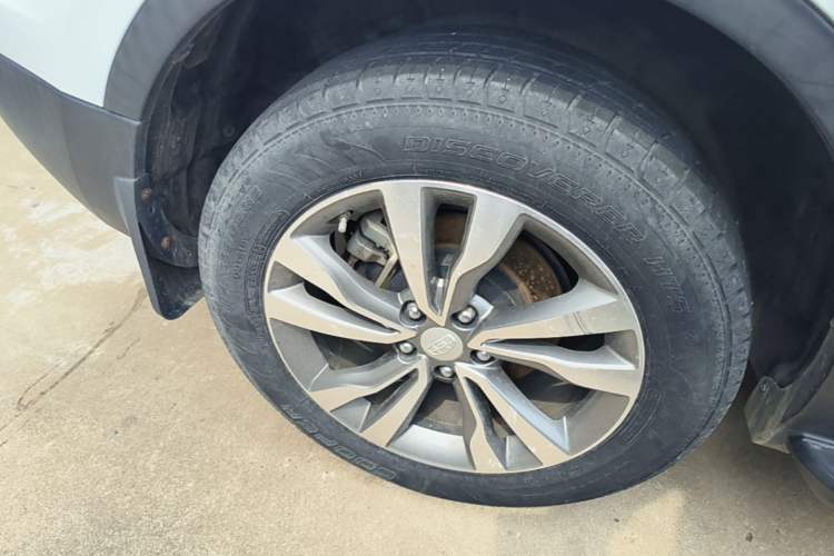 Used Geely Auto Emgrand X7 Sport 2016 1.8TD Automatic ZhiZun Version Right Rear Wheel Hub
