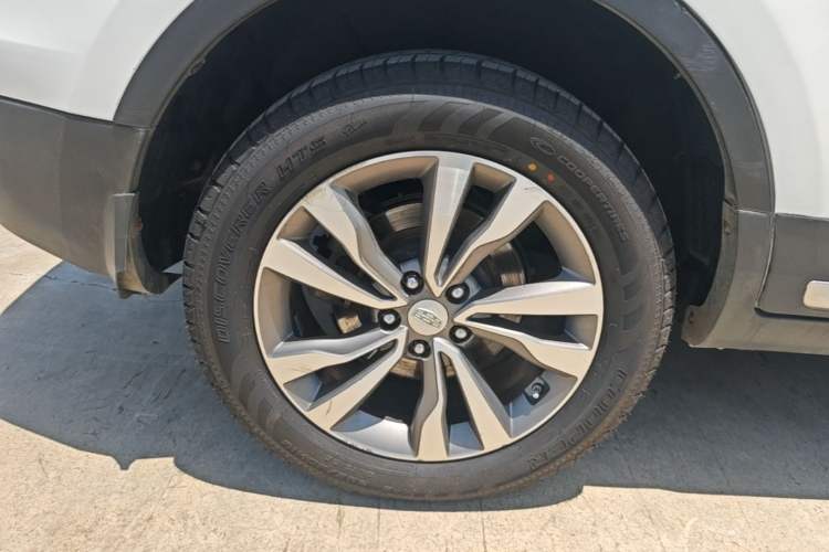 Used Geely Auto Emgrand X7 Sport 2016 1.8TD Automatic ZhiZun Version Right Rear Wheel Hub