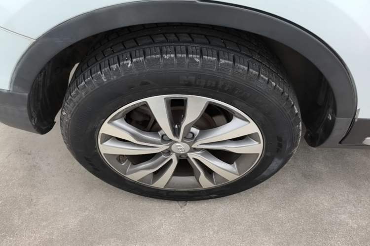 Used Geely Auto Emgrand X7 Sport 2016 1.8TD Automatic Smart Model Right Rear Wheel Hub