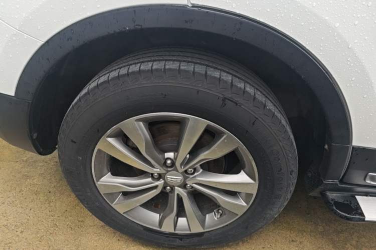 Used Geely Auto Emgrand X7 Sport 2016 1.8TD Automatic Smart Connectivity Version Right Rear Wheel Hub