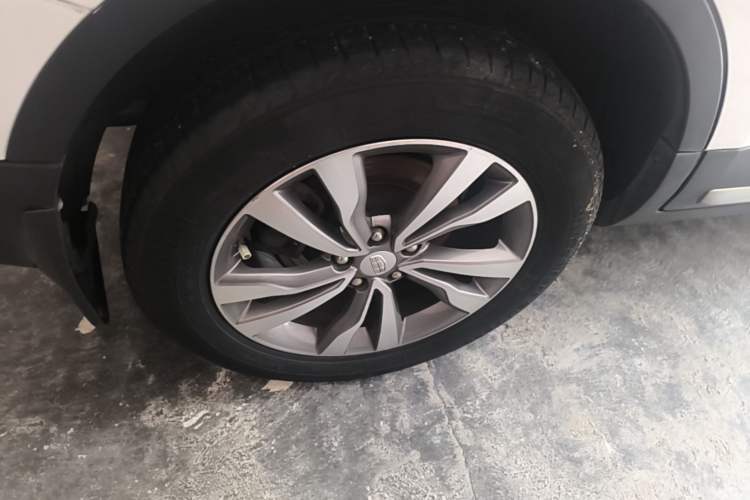 Used Geely Auto Emgrand X7 Sport 2016 2.0L Manual ZhiShang Version Right Rear Wheel Hub