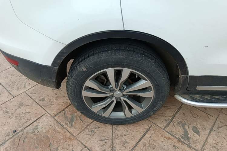 Used Geely Auto Emgrand X7 Sport 2016 1.8TD Automatic Smart Connectivity Version Right Rear Wheel Hub