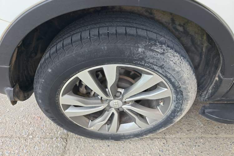 Used Geely Auto Emgrand X7 Sport 2016 1.8TD Automatic Smart Connectivity Version Right Rear Wheel Hub