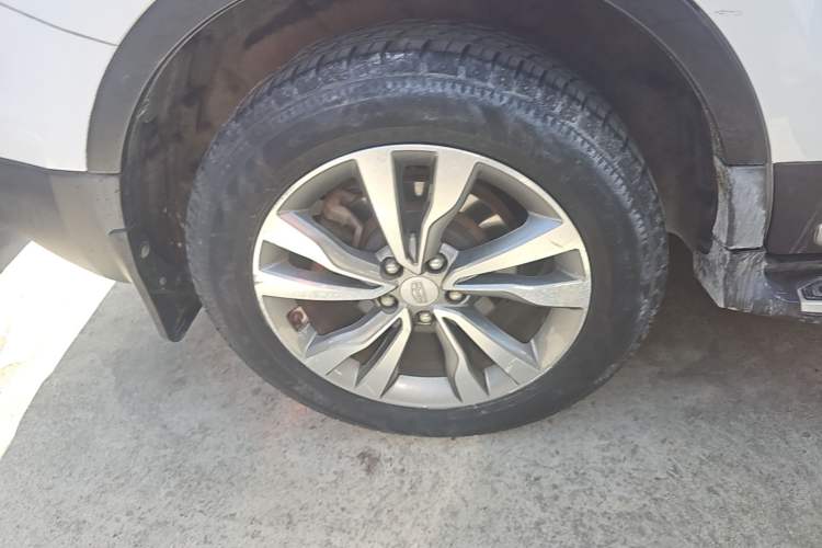 Used Geely Auto Emgrand X7 Sport 2016 1.8TD Automatic ZhiZun Version Right Rear Wheel Hub