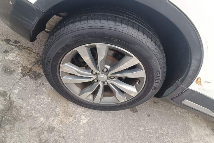 Used Geely Auto Emgrand X7 Sport 2016 1.8TD Automatic ZhiShang Model Right Rear Wheel Hub